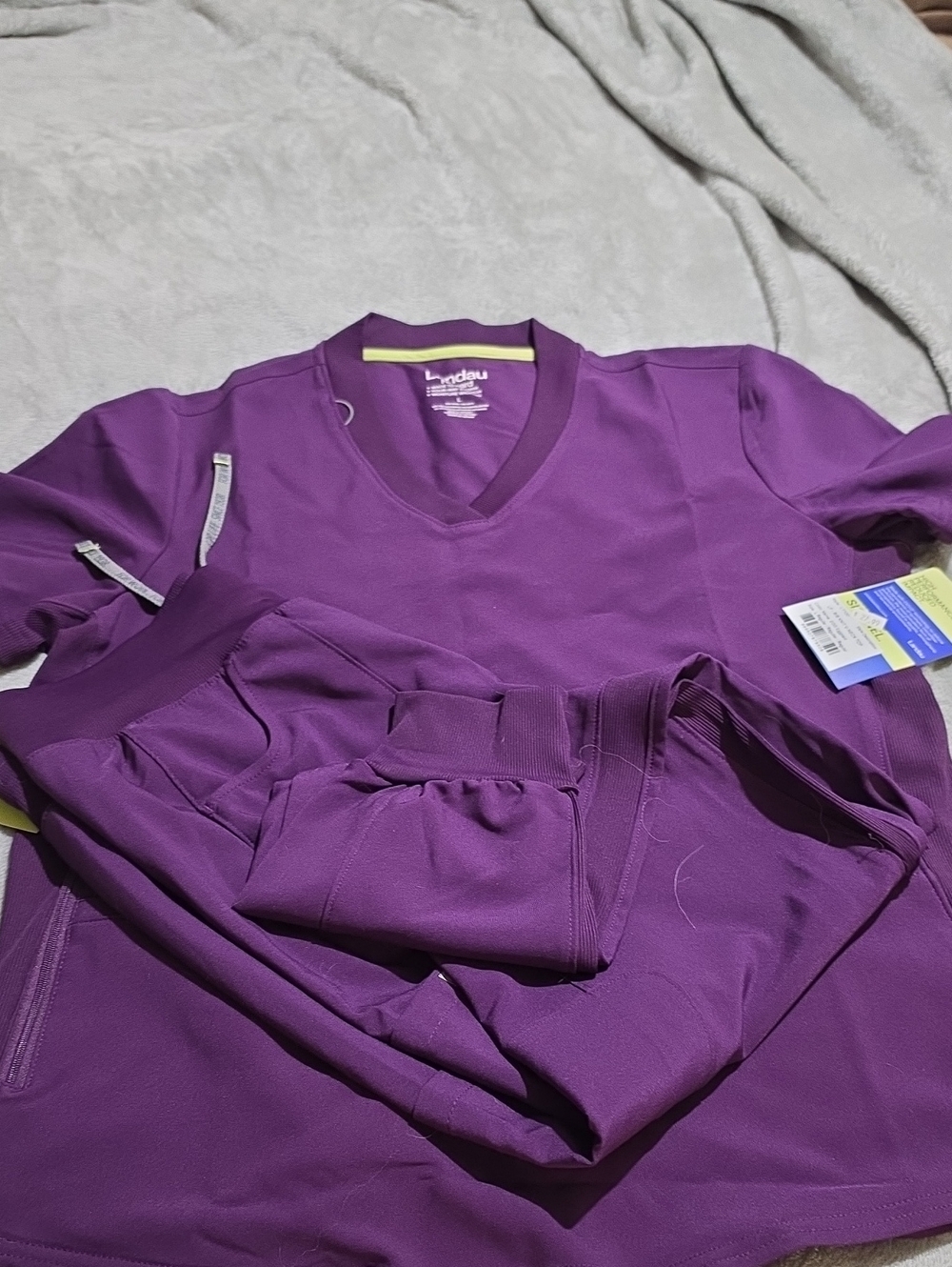 Landau Women Large Top Medium Bottom